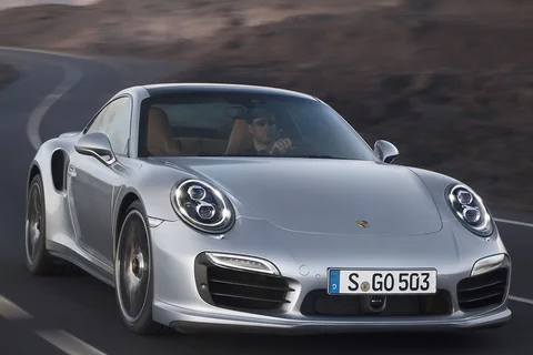 Porsche 911 Turbo S 2013 view 4