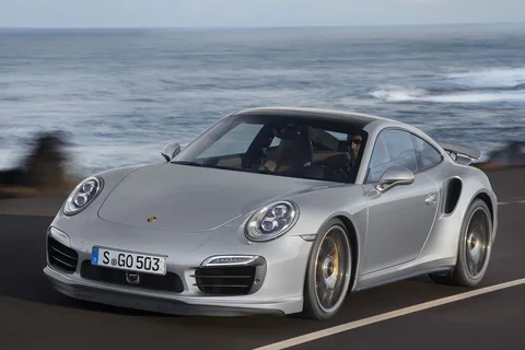 Porsche 911 Turbo S 2013 view 8