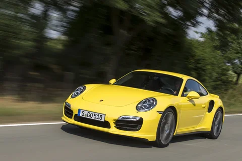 Porsche 911 Turbo S 2013 view 12
