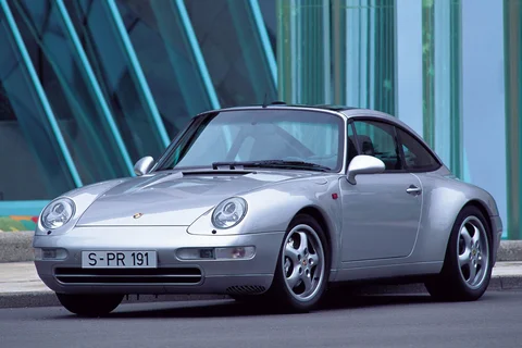 Porsche 911 Carrera Targa 1995 view 2