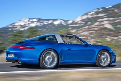 Porsche 911 Targa 4S 2014 view 11