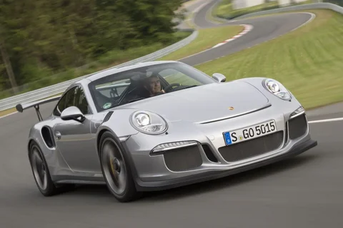 Porsche 911 GT3 RS 2015 view 2