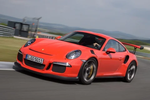 Porsche 911 GT3 RS 2015 view 5
