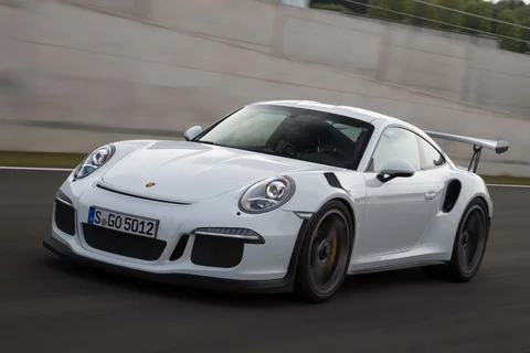 Porsche 911 GT3 RS 2015 view 10