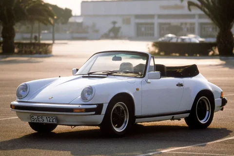 Porsche 911 Cabriolet SC 1982 view 2