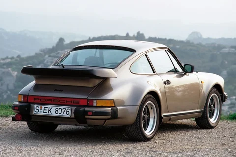 Porsche 911 Turbo 1978 view 4