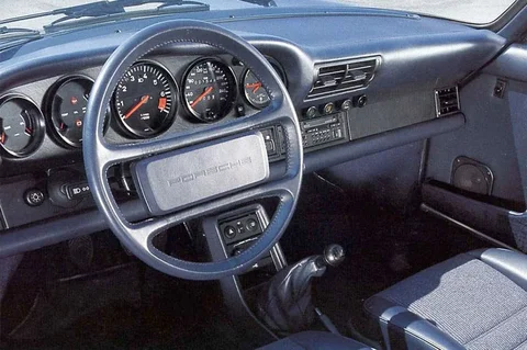 Porsche 911 Turbo Cabriolet 1987 view 3