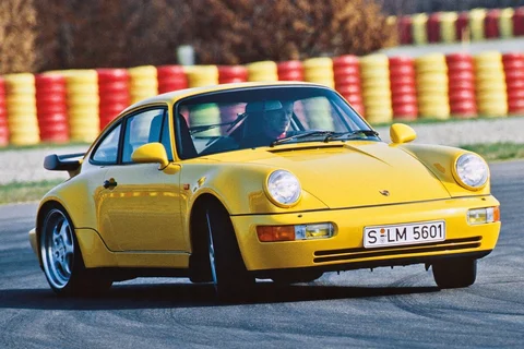 Porsche 911 Turbo 1990 view 7