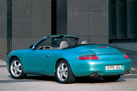 Porsche 911 Carrera 4 Cabriolet 1998 view 4