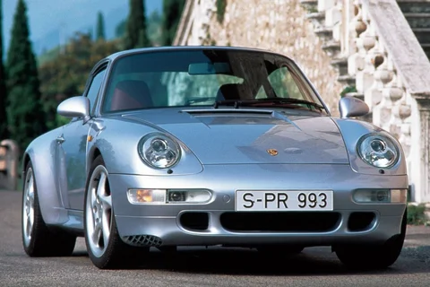 Porsche 911 Carrera 4 S 1995 view 4