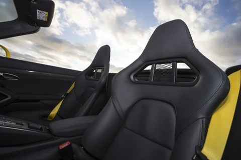 Porsche 911 Carrera Cabriolet 2015 view 6