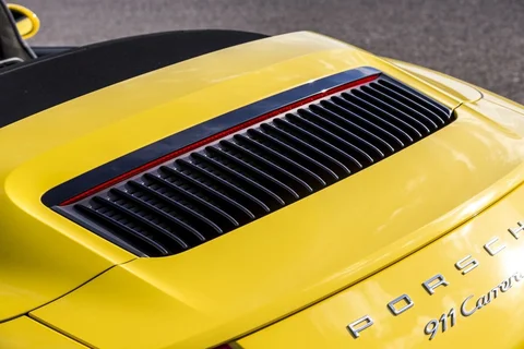 Porsche 911 Carrera Cabriolet 2015 view 8