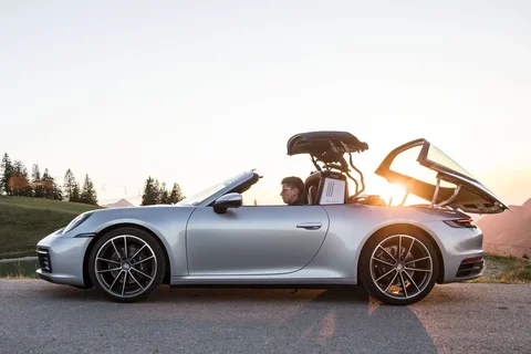 Porsche 911 Targa 4S 2020 view 4
