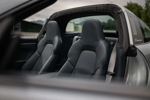 Porsche 911 Targa 4S 2020 view 6