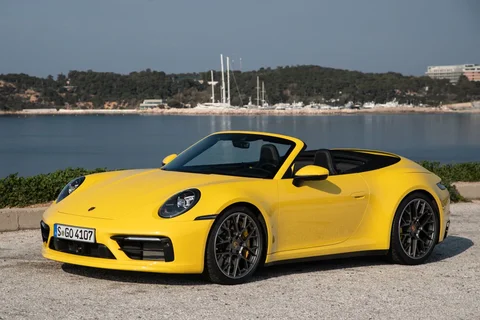 Porsche 911 Carrera Cabriolet 2019 view 7