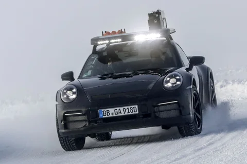 Porsche 911 Dakar 2023 view 1