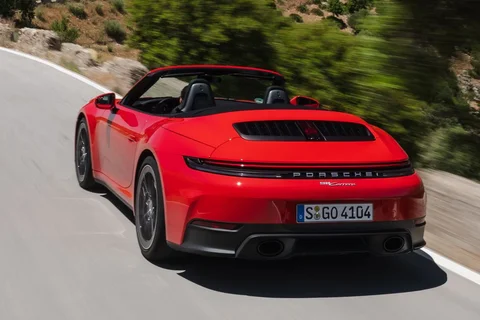 Porsche 911 Carrera Cabriolet 2024 view 11