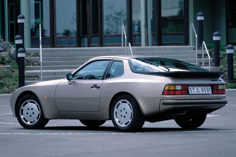 Porsche 924 Turbo 1979 view 3