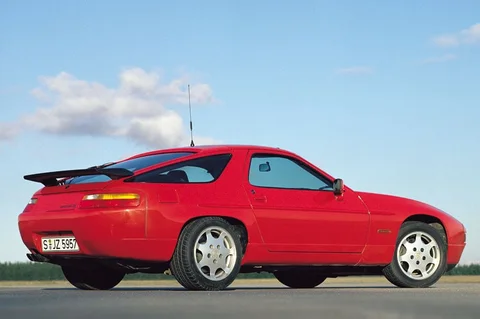 Porsche 928 S4 1986 view 2