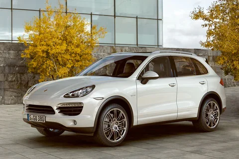 Porsche Cayenne S 2010 view 2