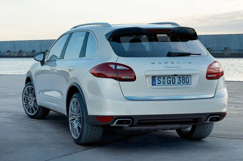 Porsche Cayenne S 2010 view 5