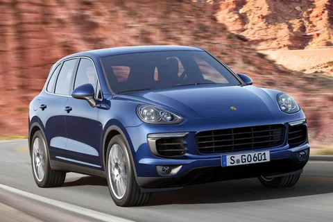 Porsche Cayenne Turbo S 2015 view 4