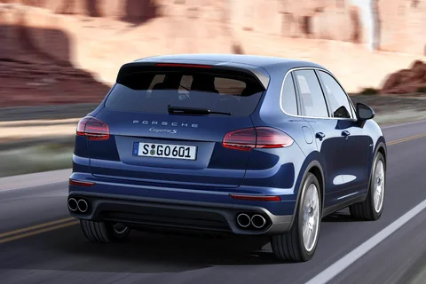 Porsche Cayenne Turbo S 2015 view 6