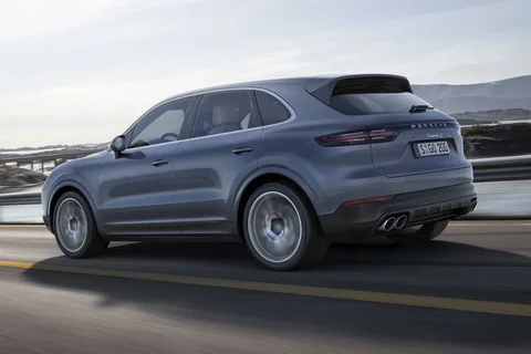 Porsche Cayenne Platinum Edition 2022 view 6