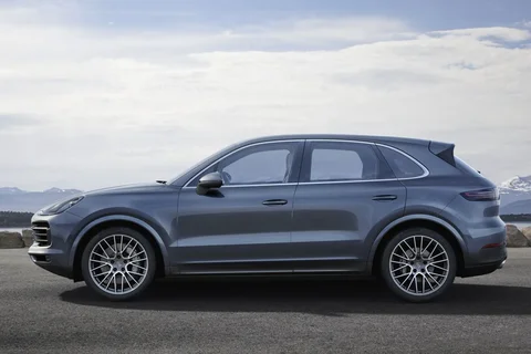 Porsche Cayenne Platinum Edition 2022 view 7
