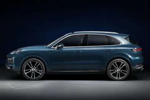 Porsche Cayenne GTS 2024 view 7