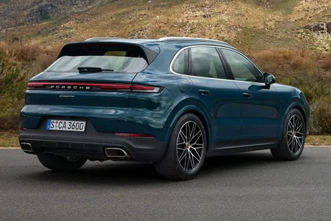 Porsche Cayenne GTS 2024 view 9