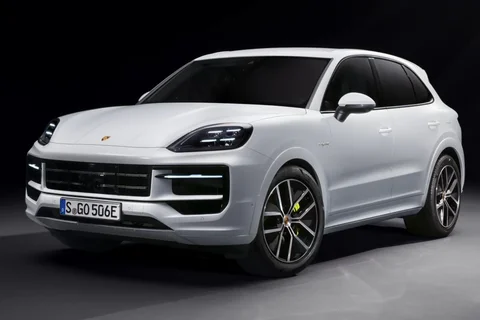 Porsche Cayenne Coupé 2023 view 11