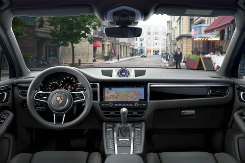 Porsche Macan S 2019 view 6