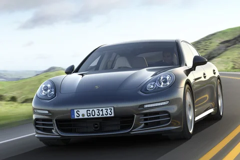 Porsche Panamera Diesel 2013 view 5