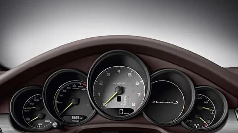 Porsche Panamera Diesel 2013 view 6