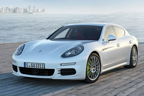 Porsche Panamera Diesel 2013 view 11