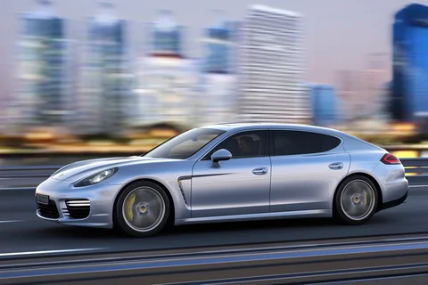 Porsche Panamera Diesel 2013 view 12