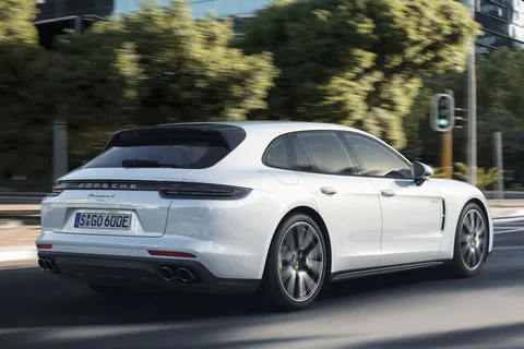 Porsche Panamera 4 Sport Turismo 2017 view 4