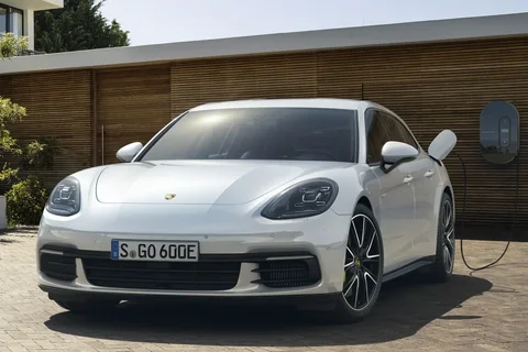 Porsche Panamera 4 Sport Turismo 2017 view 7