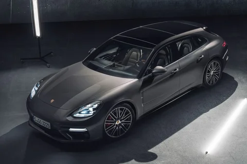Porsche Panamera 4 Sport Turismo 2017 view 9