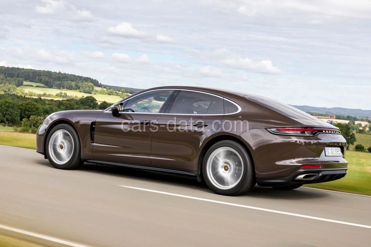 Porsche Panamera 4 Executive 2020 front view