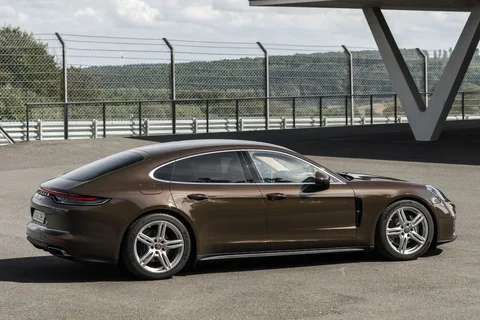 Porsche Panamera 4 Executive 2020 view 3