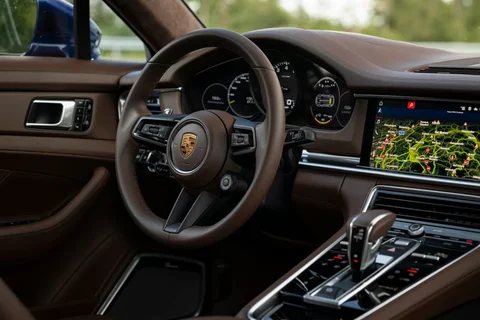 Porsche Panamera 4 Executive 2020 view 8