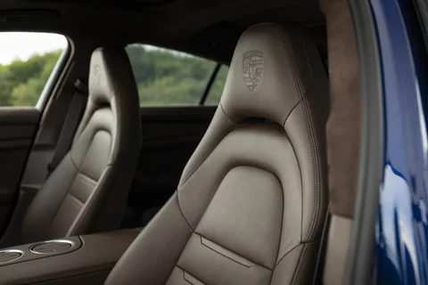 Porsche Panamera 4 Executive 2020 view 9