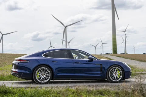 Porsche Panamera 4 Executive 2020 view 10