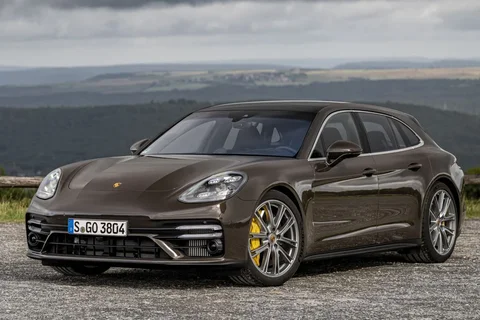 Porsche Panamera 4S Sport Turismo 2021 view 3