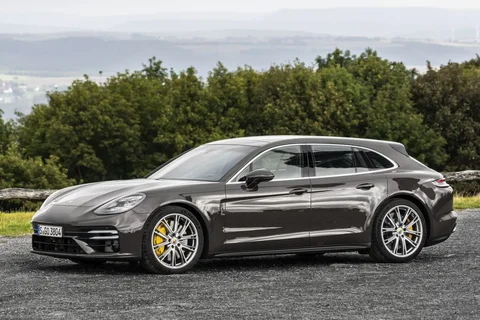 Porsche Panamera 4S Sport Turismo 2021 view 8