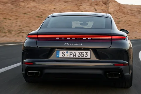 Porsche Panamera Panamera 2023 view 10