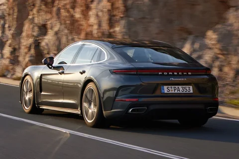 Porsche Panamera Panamera 2023 view 11