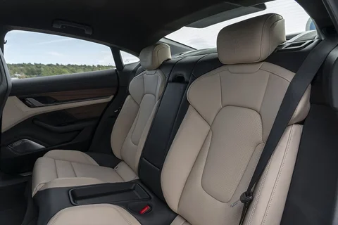 Porsche Taycan 4S 2019 view 2